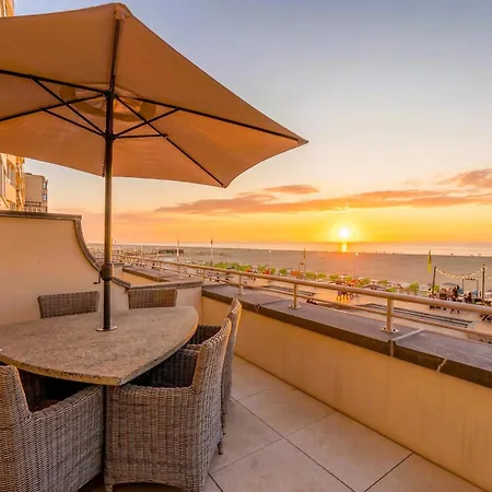 - Zeezicht - Privégarage&terras Ostende